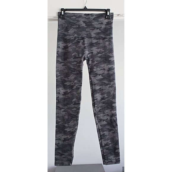 New w/Tags - Spanx Look At Me Now Seamless Leggings in Heather Camo, Large - Picture 7 of 10